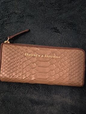 Dooney & Bourke Croc Embossed Leather Zip Wallet 